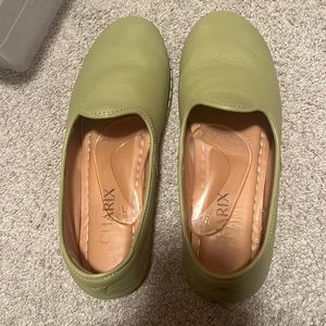 Very good condition Charix shoes